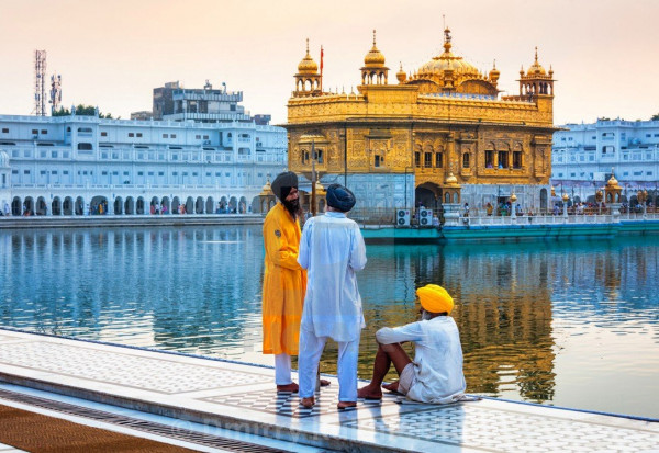 Himachal with Amritsar (13N-14D) (Group Departure)